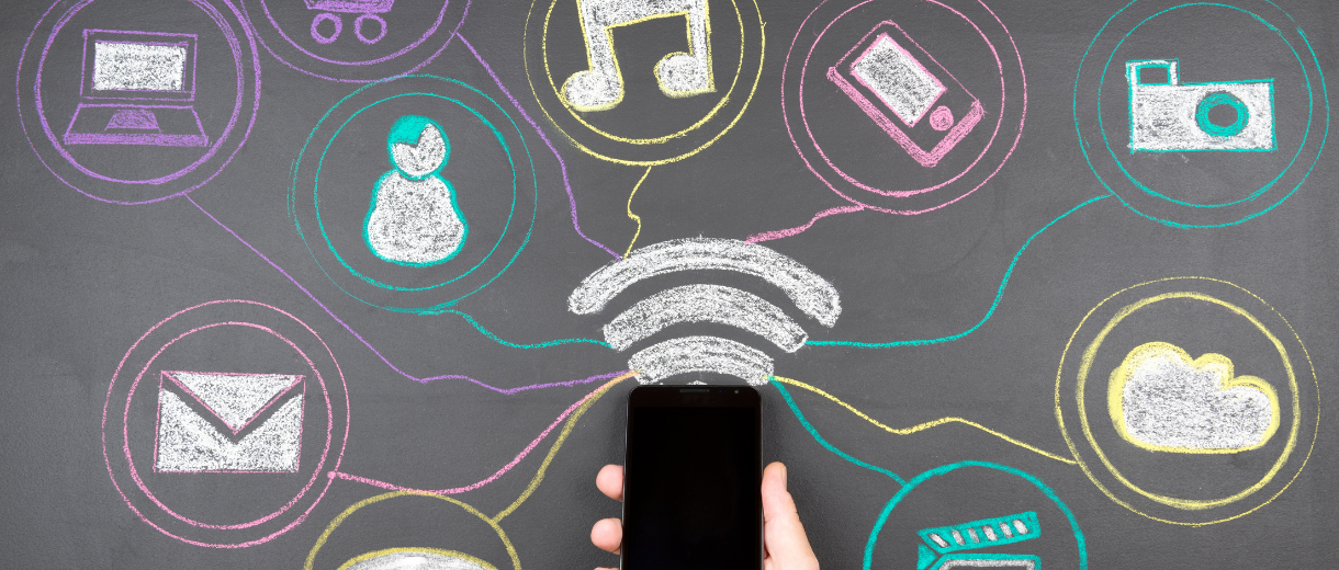 TikToks That Travel With You: Building an Offline Library for Flights and Low Signal Days